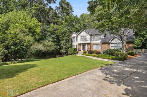 2395 Kimbrough Ct, Atlanta, GA 30350-5635