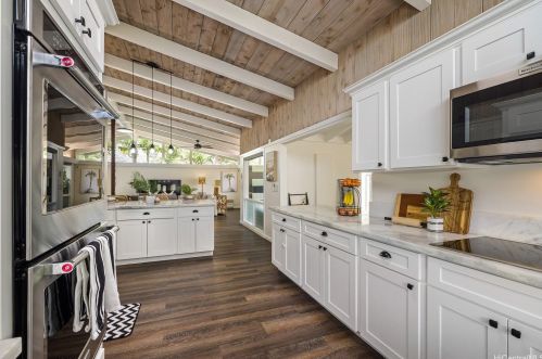 5009 Poola St, Honolulu HI  96821-1533 exterior