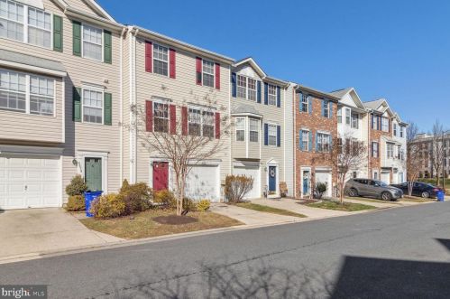 8881 Goose Landing Cir, Columbia, MD 21045-2171