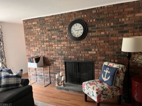 19 Warren Rd, Dover NJ  07869-1514 exterior