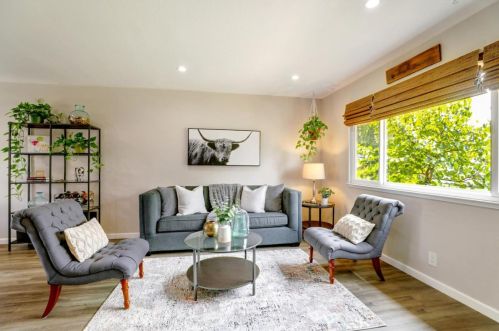 111 Poppy Ct, Milpitas, CA 95035-5011