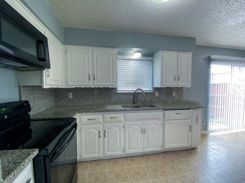 713 Worcester Ln, Garland TX 75040-4186 exterior