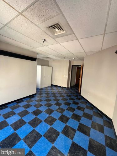 1124 4th St, Philadelphia, PA 19147-0052