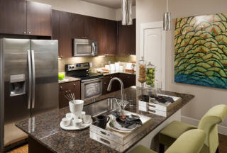 5940 Forest Park Rd, Dallas TX  75235-6406 exterior