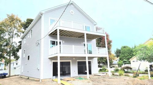 77 Mark St, Milford, CT 06460-7927