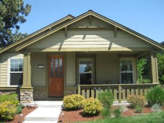 61421 Davis Lake Loop, Bend, OR 97702-1955