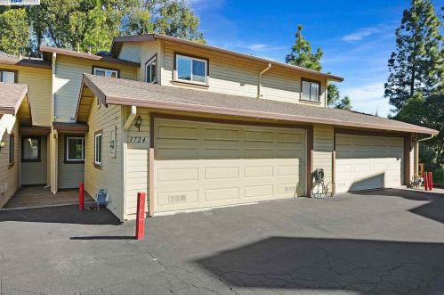 1724 Calais Ct, Hayward, CA 94541-5369