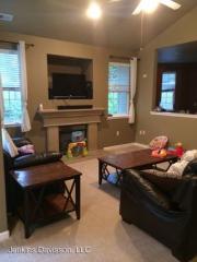 4890 Summerlinn Way, West Linn OR  97068-5132 exterior