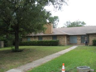 604 Taylor Ct, Duncanville, TX 75137-2541