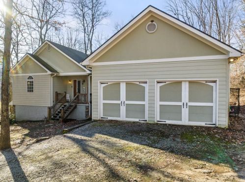 295 Lumpkin View Dr, Cleveland, GA 30528-5561