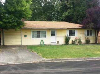 1208 Leland St, Medford, OR 97501-3995