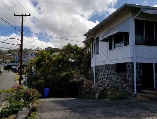 1735 Naio St, Honolulu, HI 96817-2044