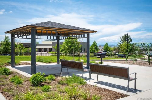 14665 Belleview Dr, Aurora CO 80015-4157 exterior