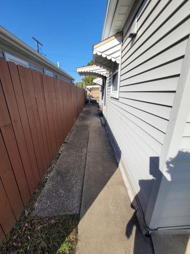 543 141 St, Hammond IN 46327-1222 exterior