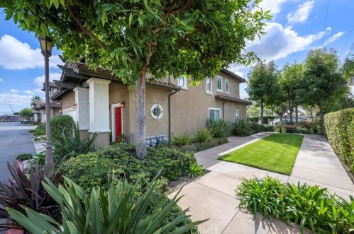 9406 Revere Ct, Santa Ana CA  92708-4577 exterior