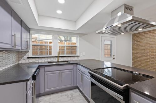 2633 Via Cordova, Carrollton TX 75006-4656 exterior