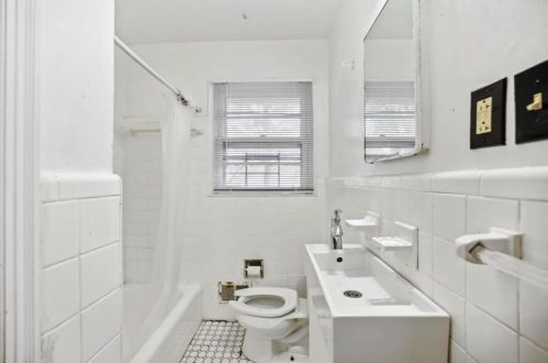 2900 Horse Shoe Dr, Atlanta GA  30316-4408 exterior