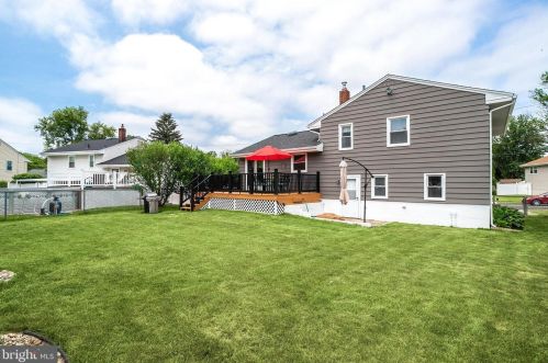 14 Winding Way, Trenton NJ 08620-2628 exterior