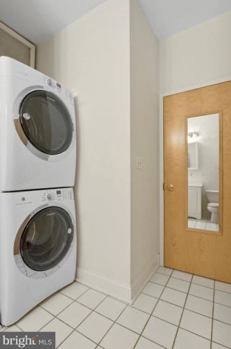 415 19th St, Philadelphia PA 19130-0038 exterior