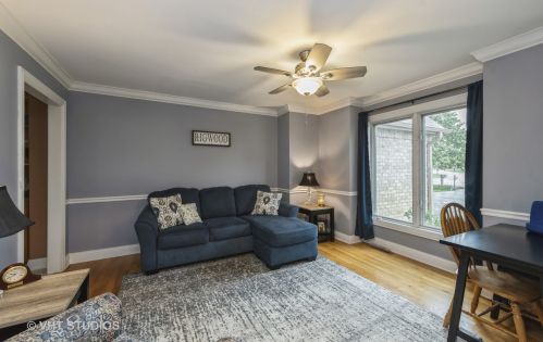 8907 Pater Ct, Spring Grove, IL 60081-8044