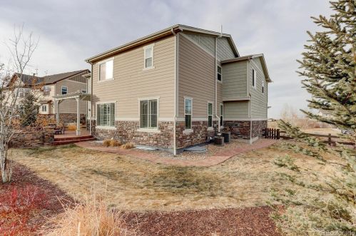 27270 Lakeview Dr, Aurora CO 80016-2514 exterior