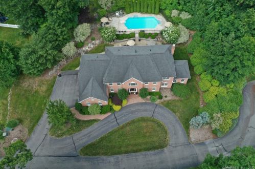 82 Paxton Way, Glastonbury, CT 06033-3382