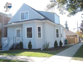 3700 Gunderson Ave, Forest View, IL 60402-4042