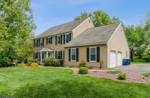 1812 Holland Brook Rd, Branchburg, NJ 08853-4217