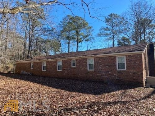 318 Holmes Rd, Carrollton, GA 30117-7546