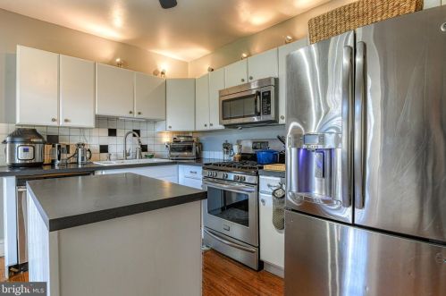 138 Michigan Ave, Trenton, NJ 08648-4644