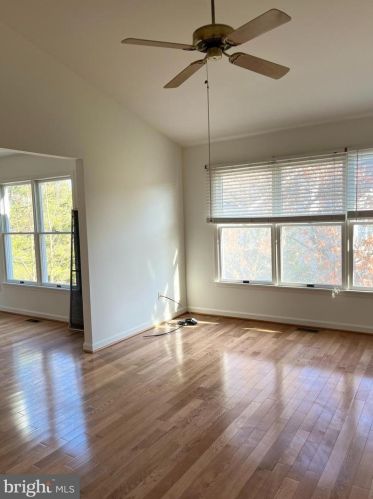 12 Wilkinson Way, Princeton NJ  08540-7362 exterior