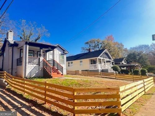 1074 Hobson St, Atlanta GA  30310-2913 exterior