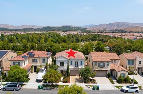 57 Crestwick, Irvine CA  92620-7306 exterior