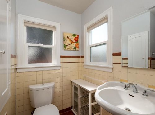 682 San Antonio Rd, Los Altos CA 94022-1304 exterior