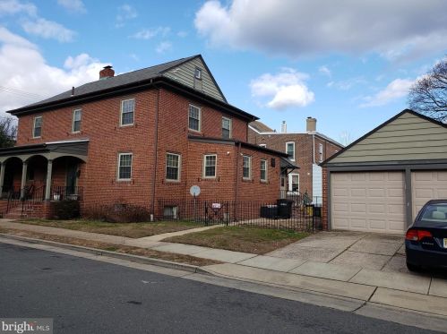 1301 Hamilton Ave, Trenton, NJ 08629-1417