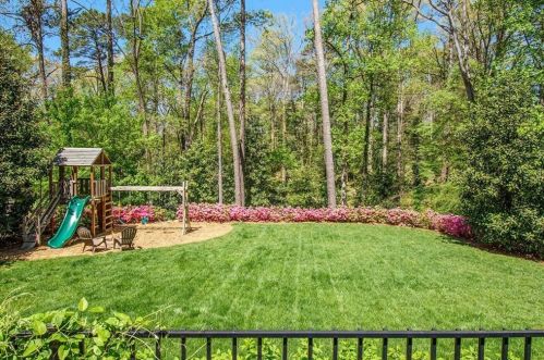 2654 Ellwood Dr, Atlanta GA  30305-3866 exterior