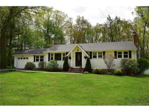 7 Overhill Rd, Ellington, CT 06029-2318