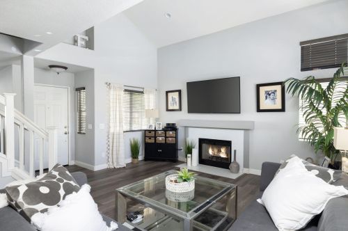 7607 Canberra Way, Riverside CA  92508-6067 exterior