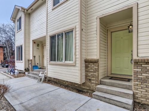 954 Monroe Ave, Loveland CO  80537-4945 exterior