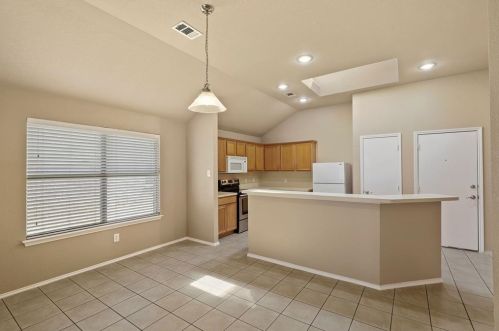 528 Cranbrook Dr, Fort Worth TX  76131-4235 exterior