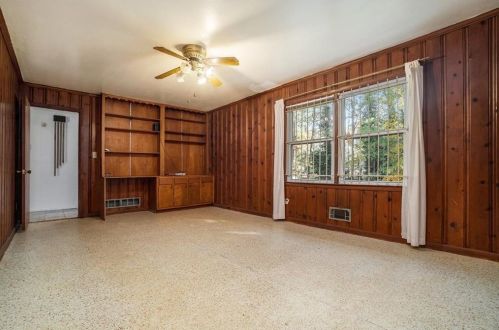 352 Harris Manor Dr, Atlanta GA  30311-2117 exterior