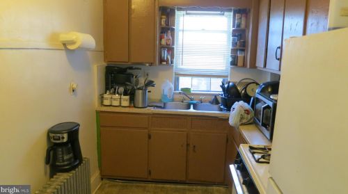 107 Hermitage Ave, Trenton NJ  08618-5509 exterior