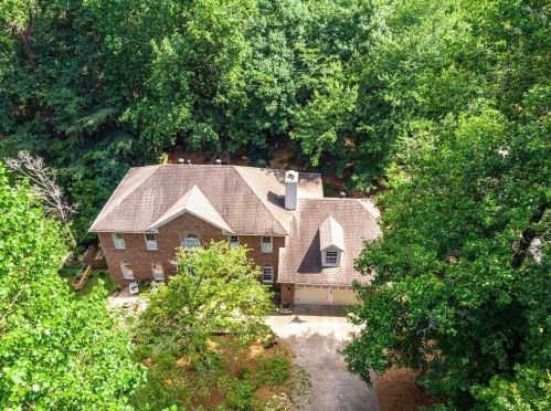 11840 Highland Colony Dr, Roswell, GA 30075-2168