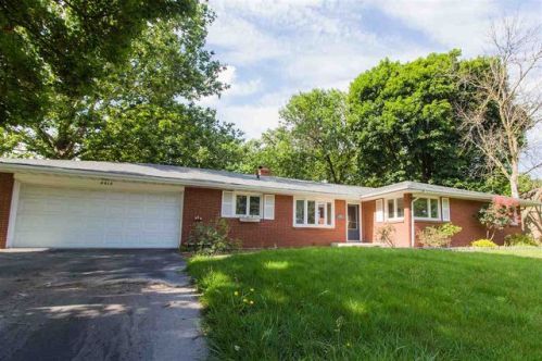 4414 Berkshire Close, Rockford, IL 61114-6104