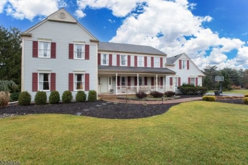 106 Ridgeview Dr, Montgomery, NJ 08502-5513