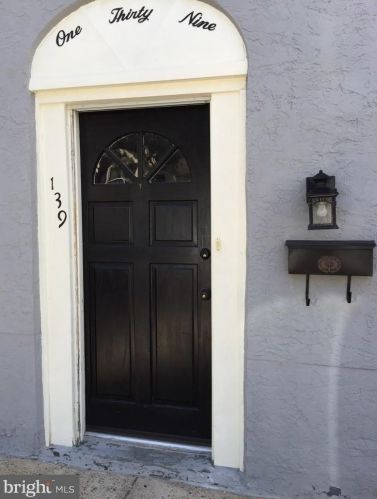 139 Gay St, Philadelphia PA  19127-1323 exterior