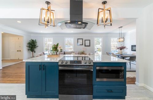 14805 Pebblestone Dr, Silver Spring MD exterior