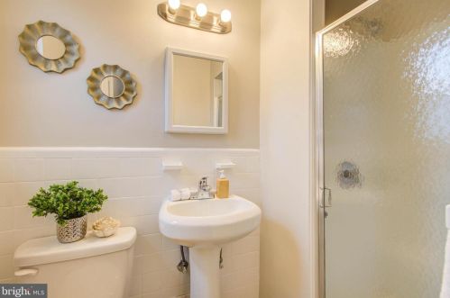 1601 Sanford Rd, Silver Spring MD 20902-4007 exterior