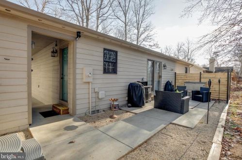 606 Mt Pleasant Dr, Locust Grove VA  22508-5112 exterior