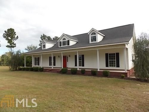 28076 Saint Mathews Church Rd, Metter, GA 30439-2084